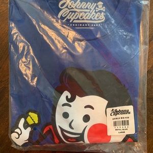 Johnny Cupcakes Shield Big Kid